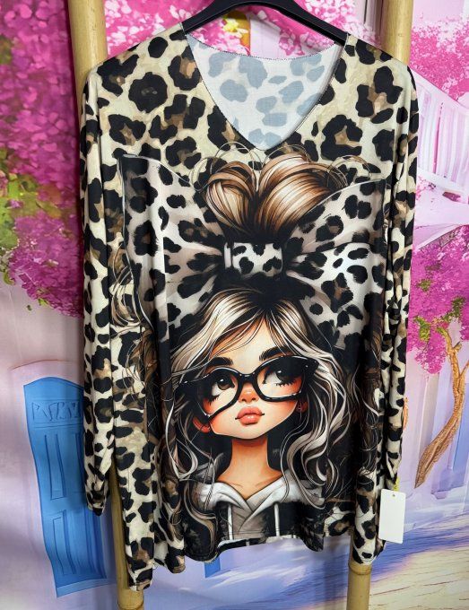 Tee-shirt oversize manches longues lycra Léopard La jolie fillette à lunettes du 40 au 54  