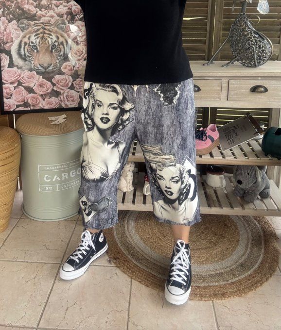pantacourt (dit magique) effet jeans bleu grisé délavé Marylin Monroe du 40 au 50/52  