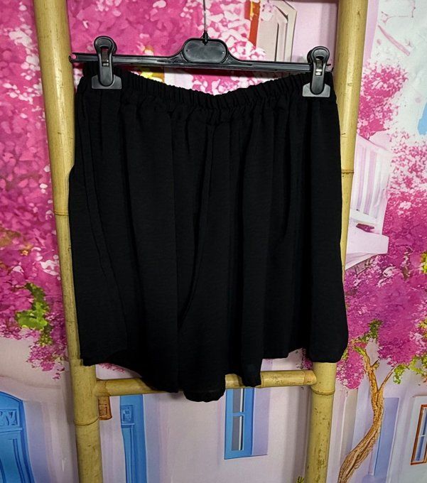 Ensemble noir Tunique ample + short cuisses larges taille élastiquée confort +++ du 40 au 50