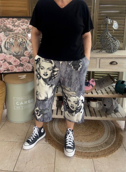 pantacourt (dit magique) effet jeans bleu grisé délavé Marylin Monroe du 40 au 50/52  