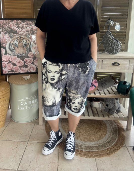 pantacourt (dit magique) effet jeans bleu grisé délavé Marylin Monroe du 40 au 50/52  