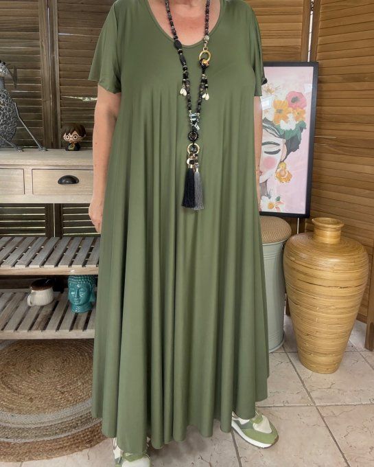 Robe trapèze longue vaporeuse satinée mat kaki manches courtes volantées  du 40 au 54/56 