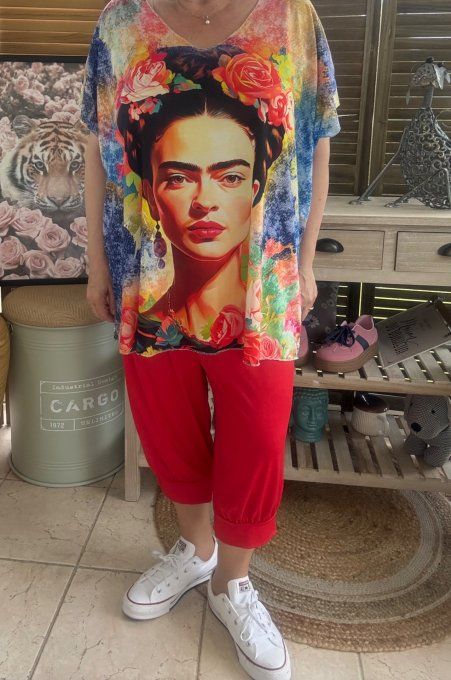 Top fin ample multicolore Frida Kahlo aux Fleurs du 40 au 52