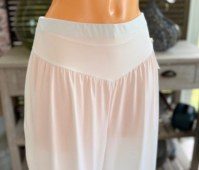 Pantalon corsaire / pirate blanc stretch ++++ du 38 au 48