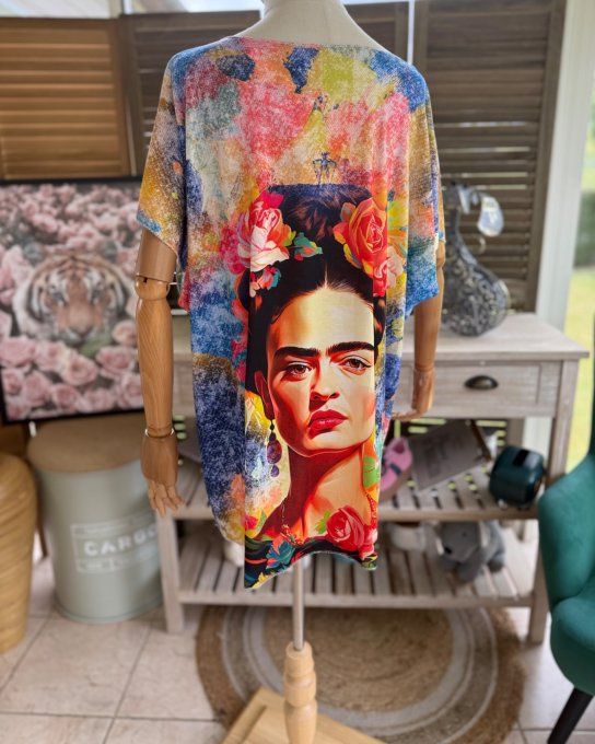 Top fin ample multicolore Frida Kahlo aux Fleurs du 40 au 52