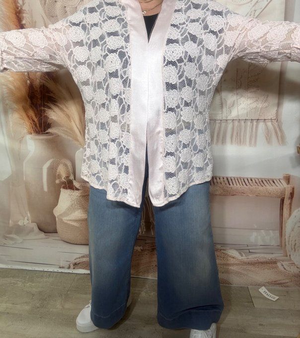 Gilet trapèze ample dentelle florale rose manches réglables  confort +++ du 40 au 54 et même +