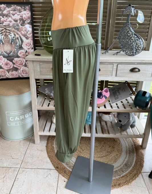 Pantalon corsaire / pirate kaki stretch ++++ du 38 au 48