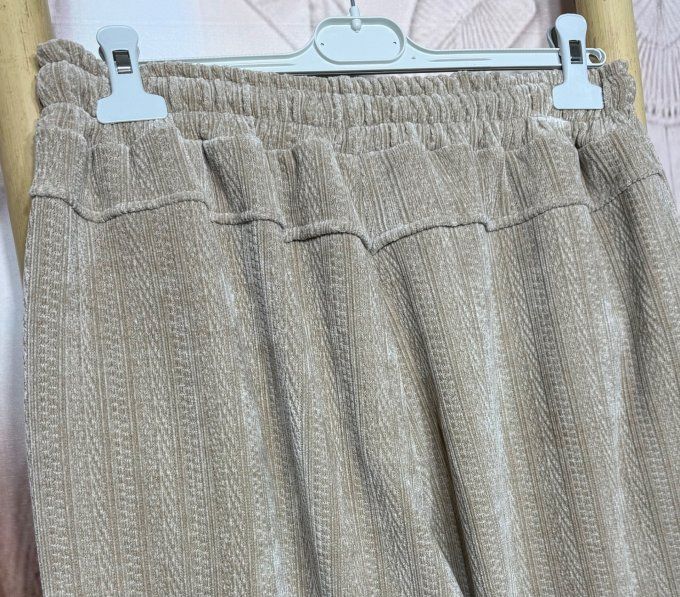 pantalon façon jogg  velours rayé et motifs texturés camel confort ++++ du 40 au 50/52 