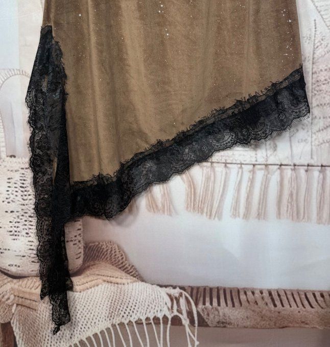 Jupe asymétrique velours chocolat au lait strass paillettes argentées et dentelle noire du 40 au 52 