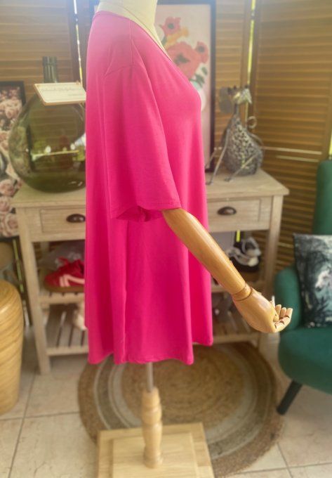 Top trapèze manches courtes fuschia + collier du 42 au 52/54  