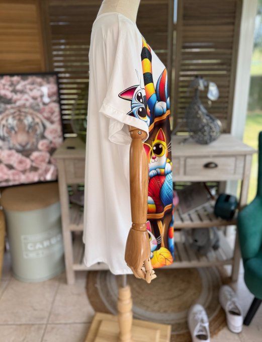 Tunique longue ou robe courte blanche Les Chats sur l'étagère du 40 au 50/52 