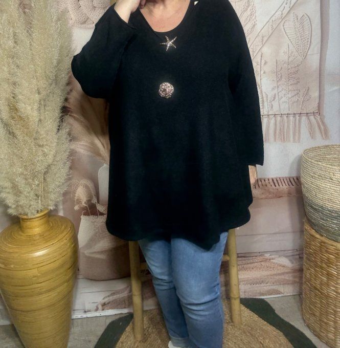 pull ample SANS LAINE noir col V +  2 broches dorées  du 40 au 52  