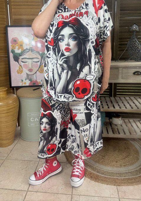 Ensemble bermuda façon Jort + top  The Gothic Skulls Girl du 40 au 52 