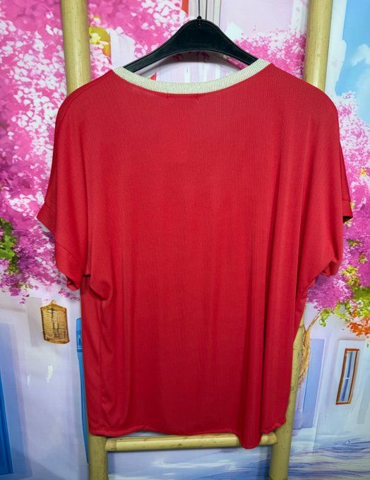Top texturé fines rayures rouges Lycra et lurex doré or du 34 au 44