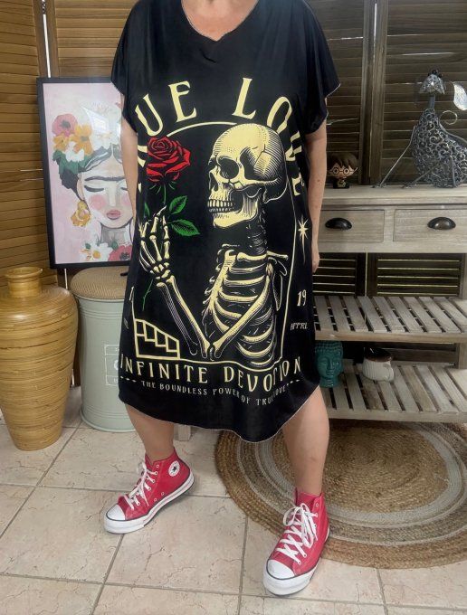 Robe courte ou tunique longue noire Skeleton in Devotion & Red Rose du 42 au 52 