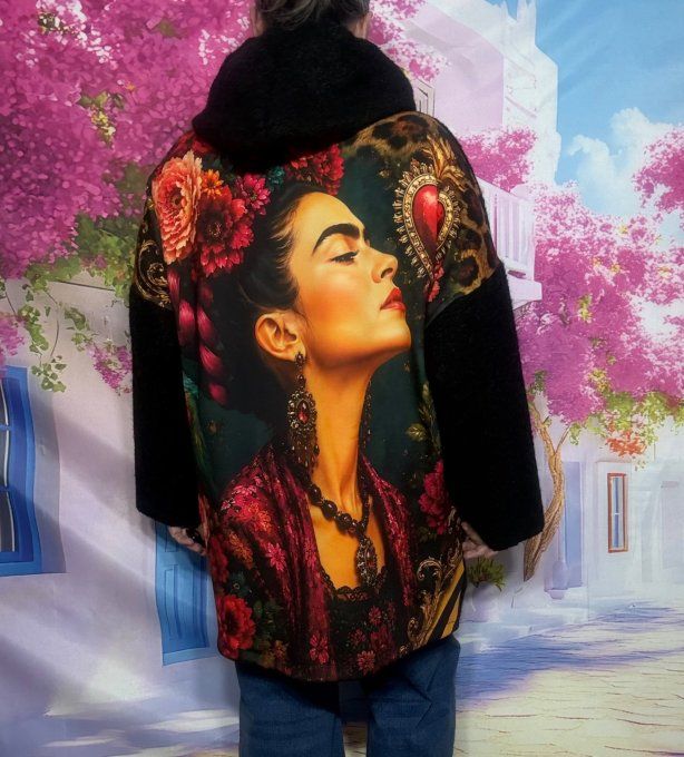 Manteau à capuche mi-long aspect laine bouillie noire Frida Kahlo Confort ++ du 40 au 52 et même +