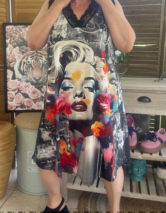Robe effet jeans noir délavé Marylin Monroe dentelle noire du 38 au 46/48