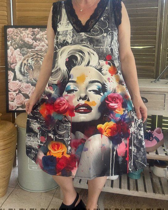 Robe effet jeans noir délavé Marylin Monroe dentelle noire du 38 au 46/48