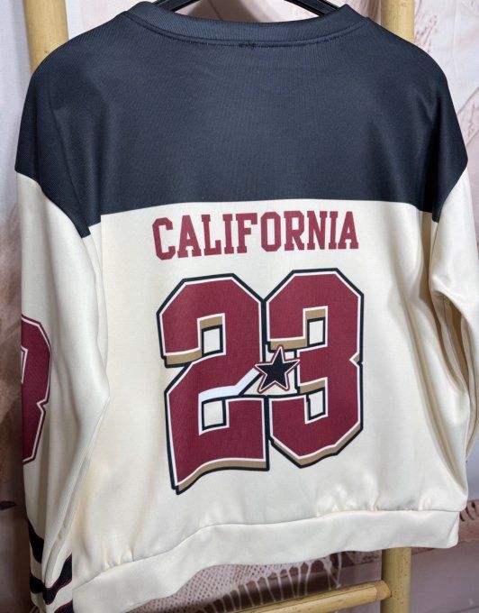 Sweat crème noir California University Number 23 Athletics Sport du 34 au 44