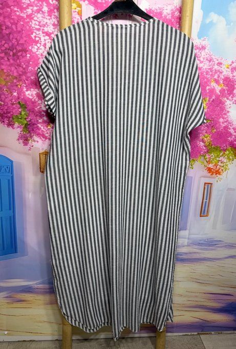 Robe ample mi-longue aspect lin rayé noir chiné et écru + collier du 38 au 48