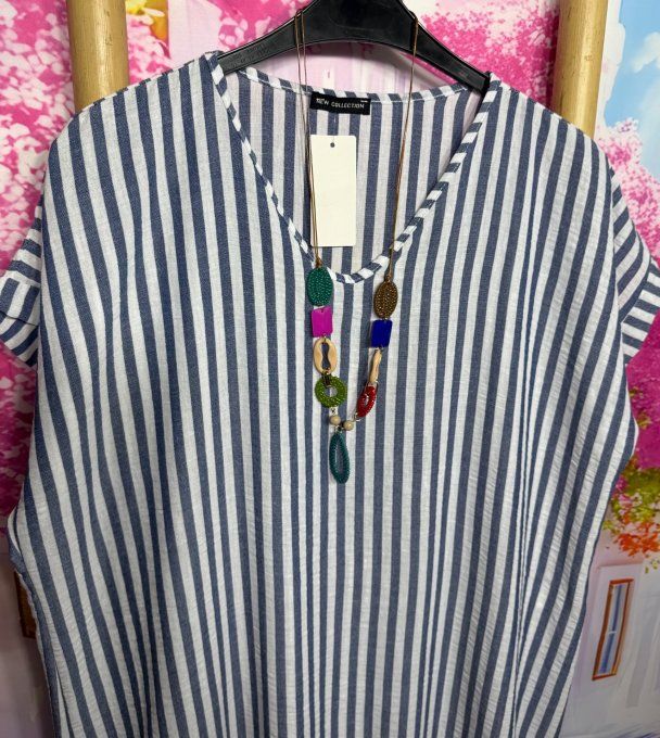 Robe ample mi-longue aspect lin rayé marine chiné et écru + collier du 38 au 48