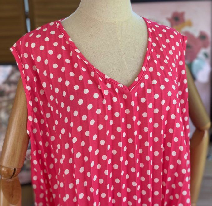 Maxi-tunique plissée asymétrique fuschia pois blancs du 42 au 56/58