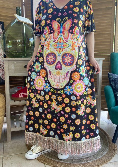 Robe longue satinée mat noire Mexican Skulls Calaveras franges multicolores du 38 au 48/50
