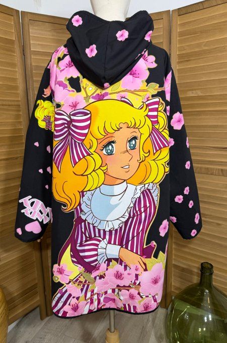 Coupe-vent à capuche déperlant noir Au Pays de Candy du 38 au 50/52 et même + si porté ouvert 