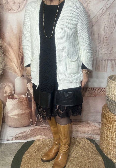 Gilet court écru toucher Mohair douceur ++++ du 34 au 40 et même +