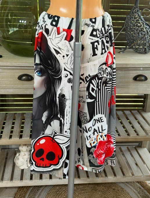 Ensemble bermuda façon Jort + top  The Gothic Skulls Girl du 40 au 52 