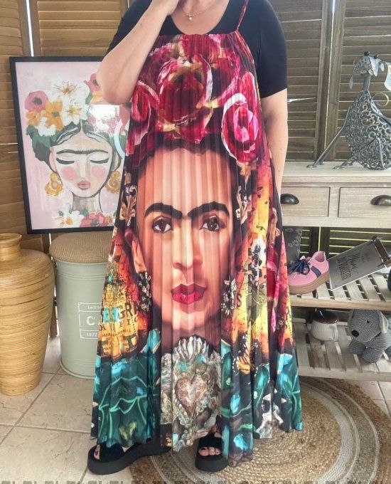 Robe longue plissée bretelles ajustables Frida Kahlo et fleurs exotiques du 38 au 48/50  