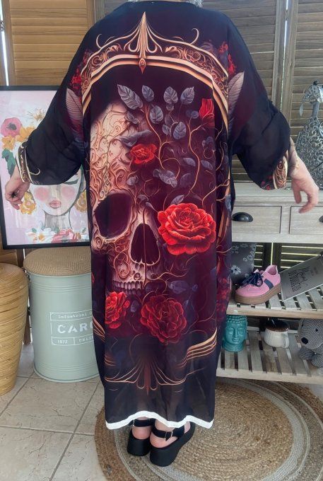 Kimono long voile noir Médaillon Skulls & Red Roses du 40 au 50/52 et même +