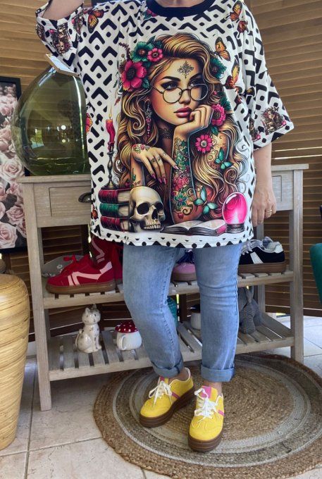 Top trapèze noir & blanc The Tattoo Gothic Girl & Skulls du 40 au 50