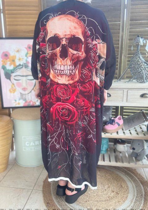 Kimono long voile noir  Skulls & Red Roses du 40 au 50/52 et même +