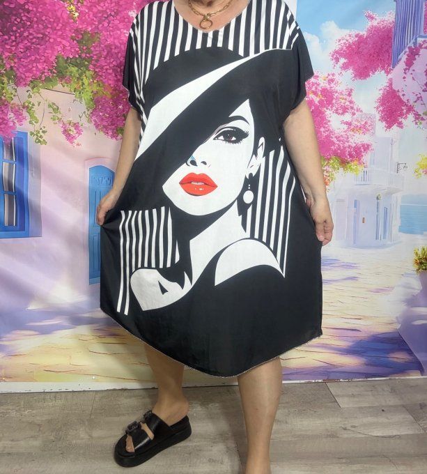 Robe droite oversize ou maxi-tunique lycra noir rayé Femme au Chapeau Art Déco du 40 au 52