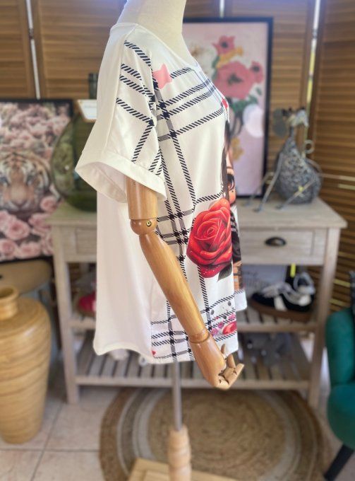 Top ample blanc L'adorable Fillette à la rose rouge du 38 au 48/50 