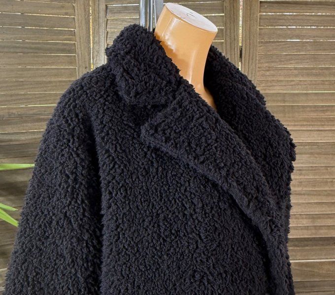 Manteau droit mi-long tout doublé Teddy noir douceur +++++ du 40 au 50 et même +
