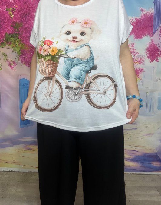Tee-shirt ample blanc Le Petit chien Bichon à bicyclette du 38 au 50/52