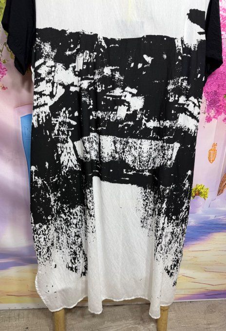 Robe ample longue blanche Graffitis noirs Fly Out douceur +++ du 36 au 46/48