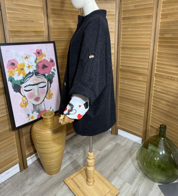 Manteau court manches raglan bouclette noire du 40 au 52/54 et même +  