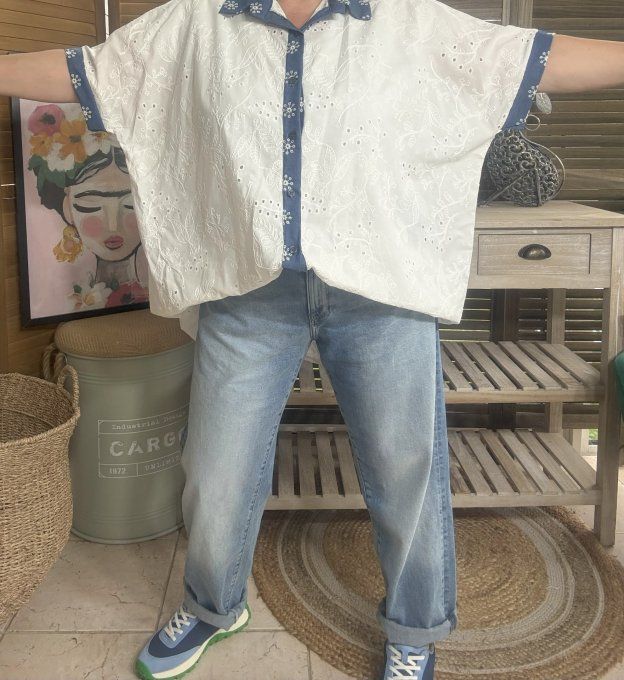 Chemise blanche ample broderie anglaise & jeans brodé du 40 au 52