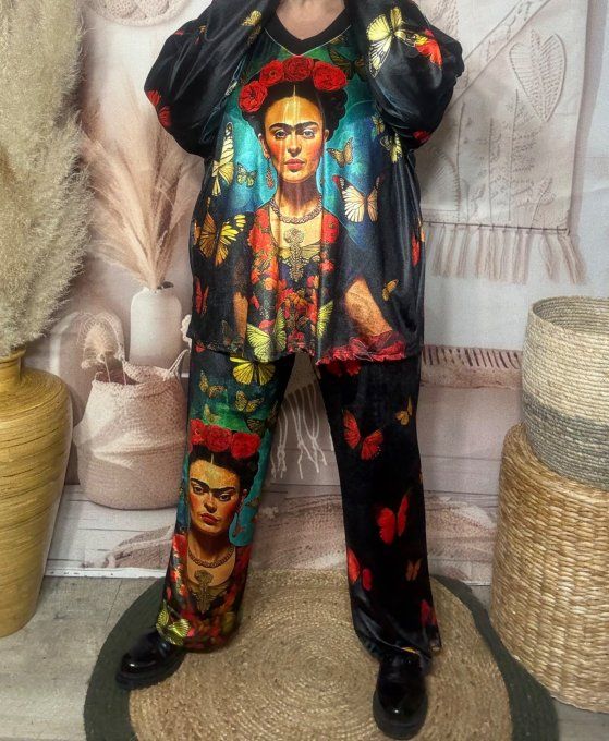 Survêtement ou Ensemble détente velours Frida Kahlo aux Fleurs du 38 au 50/52