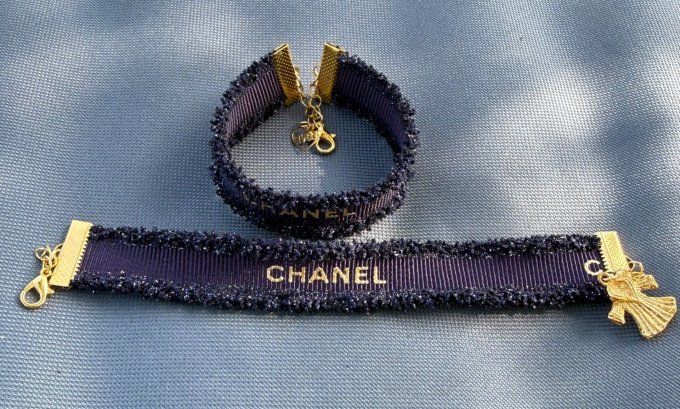 UPCYCLING Bracelet ARTISANAL Bleu marine inscription dorée or breloque chaînette de rallonge