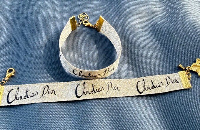 UPCYCLING Bracelet ARTISANAL doré or inscription noire breloque chaînette de rallonge 