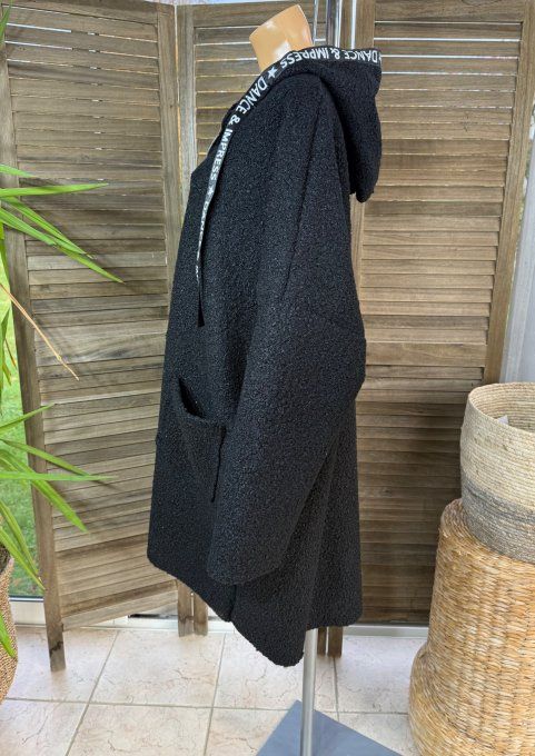 Manteau à capuche mi-long ample bouclette noire du 42 au 52/54 et même + 