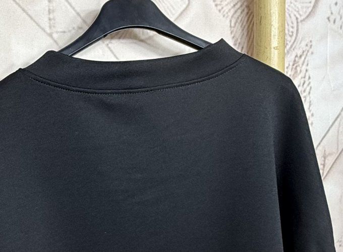 Sweat ample col V noir manches longues Les Basiques du Dressing du 40 au 50 