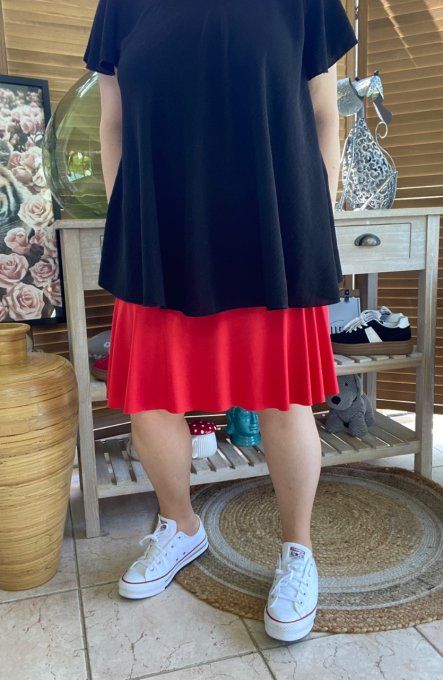 Jupe -short ample rouge stretch ++++ du 38 au 54 
