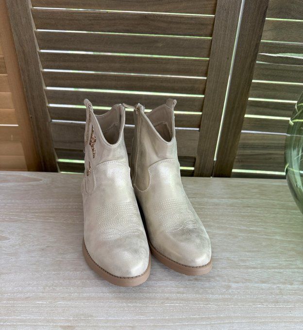 Bottines basses façon Santiags doré et découpes pailletées dorées or confort ++++  