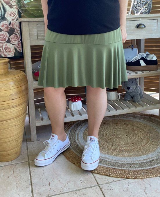 Jupe -short ample kaki stretch ++++ du 38 au 54 