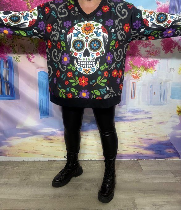 Sweat ample Col V noir Mexican Skull Calavera et fleurs multicolores confort +++ du 40 au 50/52